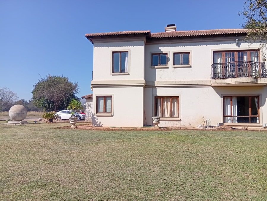 4 Bedroom Property for Sale in WestLake Country Safari Estate North West